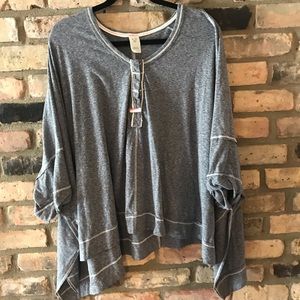 L free people gray midi sleeve sweatshirt.